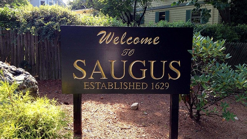 Welcome to Saugus sign