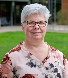 Portrait of Beth Harn