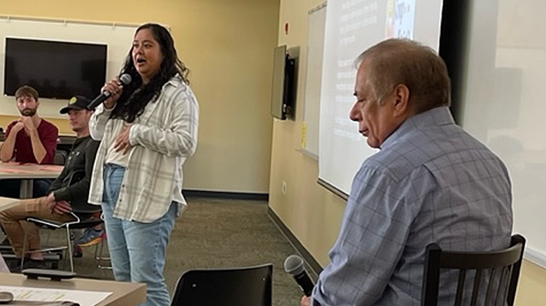 Janice Gonzalez-Valera and Jim Garcia in UOTeach classroom 