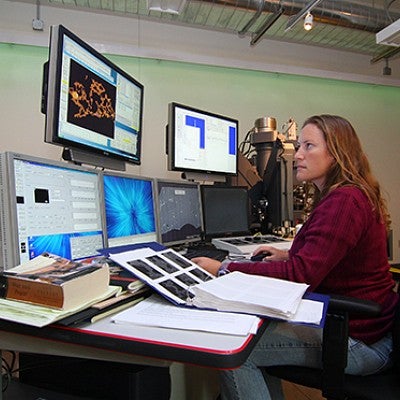 University of Oregon Student Conducting Research